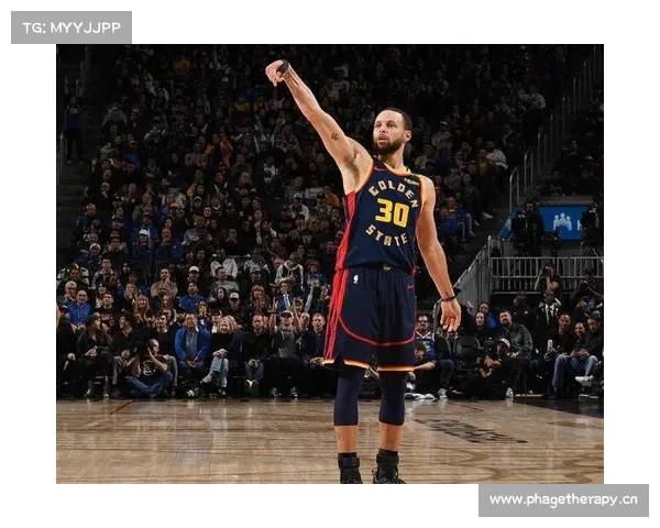 52+37+36!37岁库里轰碎NBA历史:他让篮球倒退十年? 52+37+36!37岁库里轰碎NBA历史:他让篮球倒退十年?
